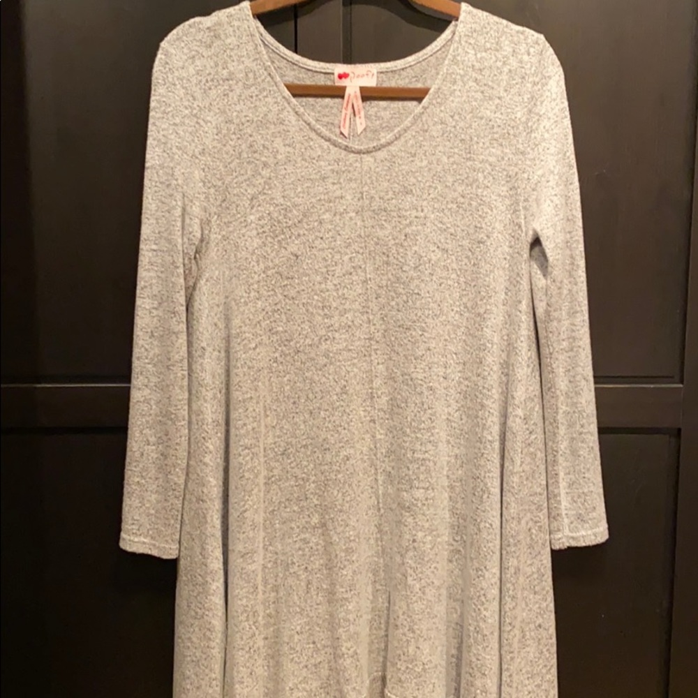 😎3/$12 Poof! Dress size L